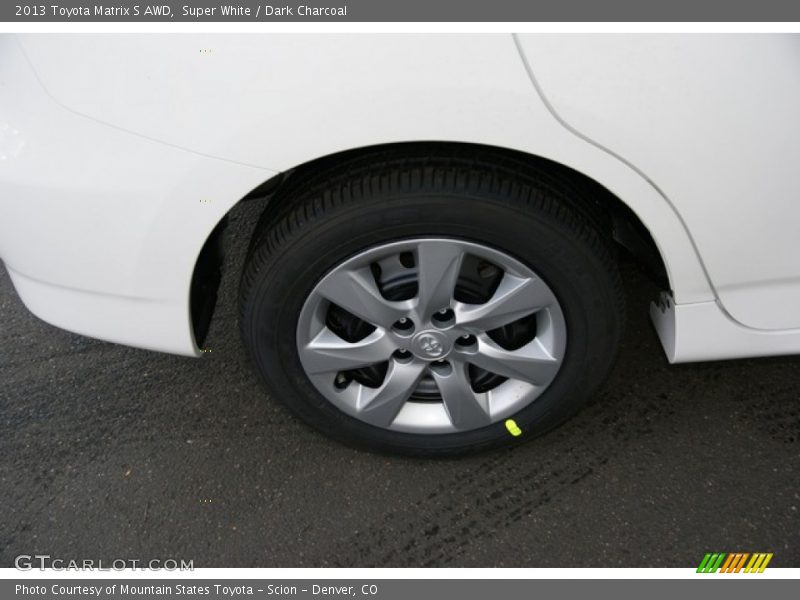 Super White / Dark Charcoal 2013 Toyota Matrix S AWD