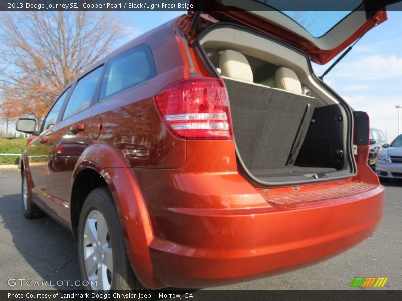 Copper Pearl / Black/Light Frost Beige 2013 Dodge Journey SE