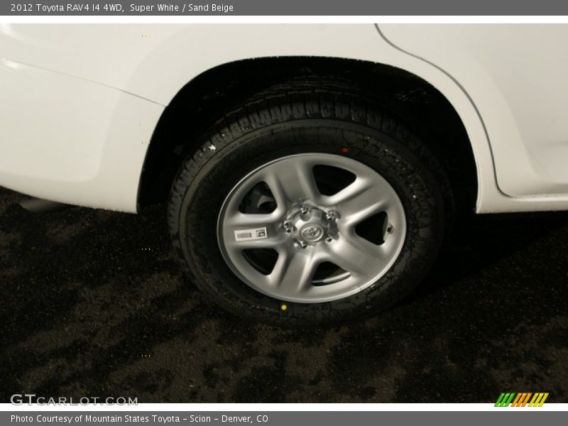 Super White / Sand Beige 2012 Toyota RAV4 I4 4WD