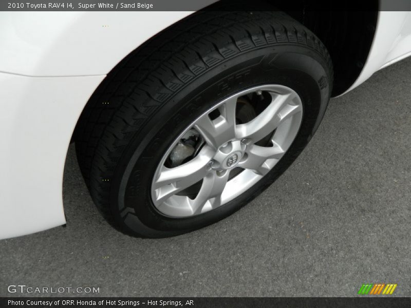 Super White / Sand Beige 2010 Toyota RAV4 I4