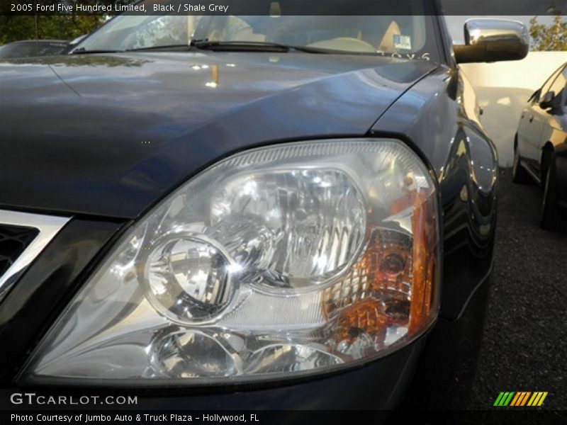 Black / Shale Grey 2005 Ford Five Hundred Limited