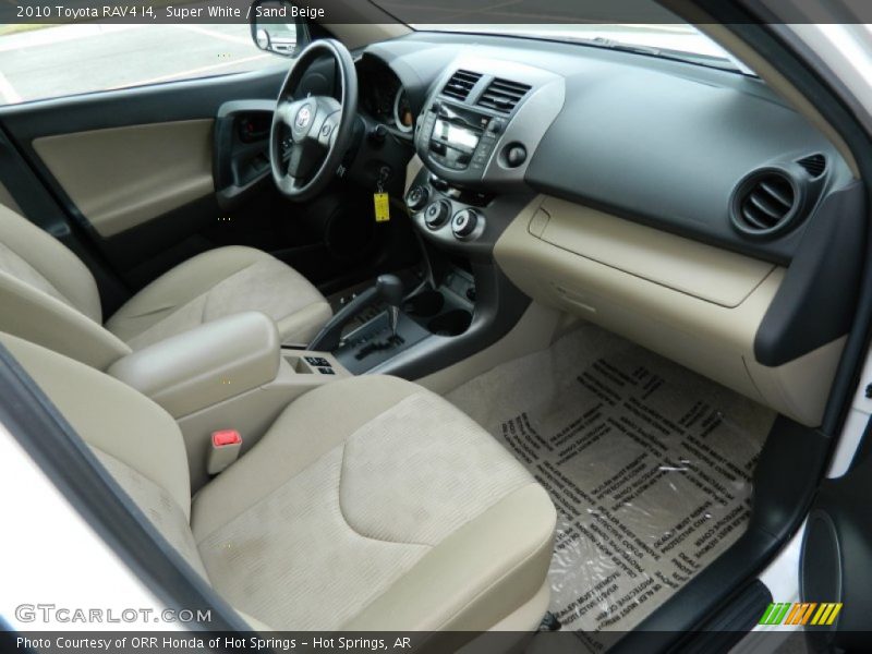 Super White / Sand Beige 2010 Toyota RAV4 I4