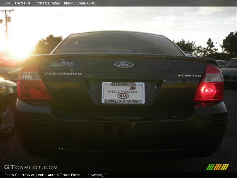 Black / Shale Grey 2005 Ford Five Hundred Limited