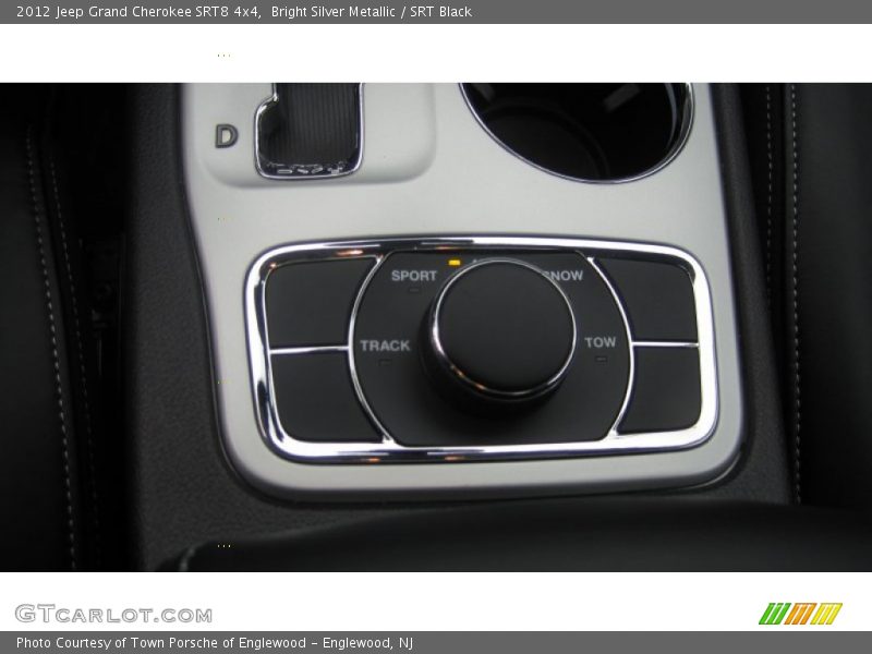 Controls of 2012 Grand Cherokee SRT8 4x4