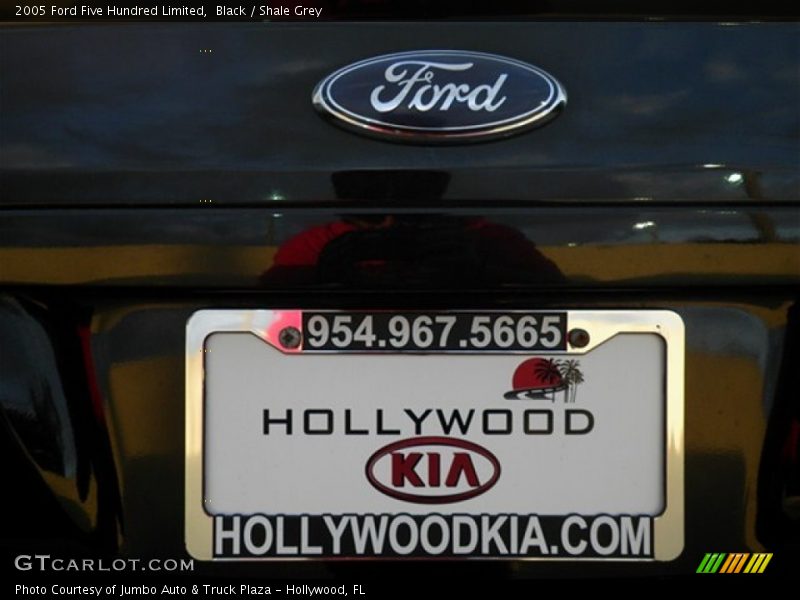 Black / Shale Grey 2005 Ford Five Hundred Limited