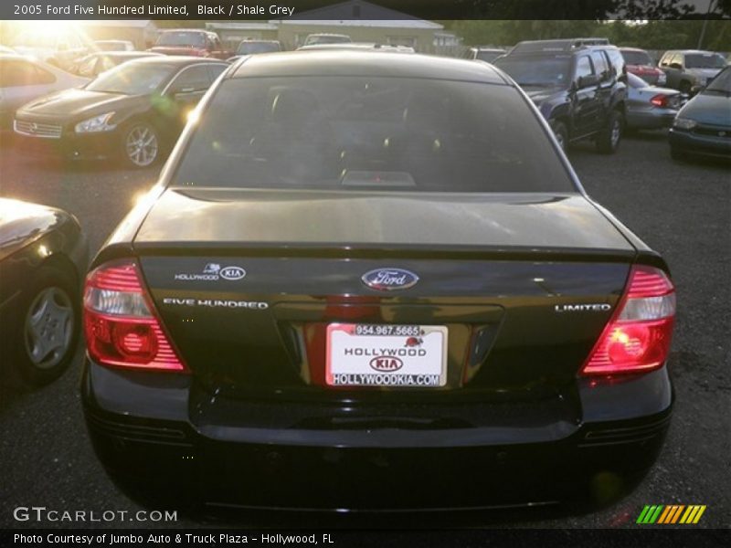 Black / Shale Grey 2005 Ford Five Hundred Limited