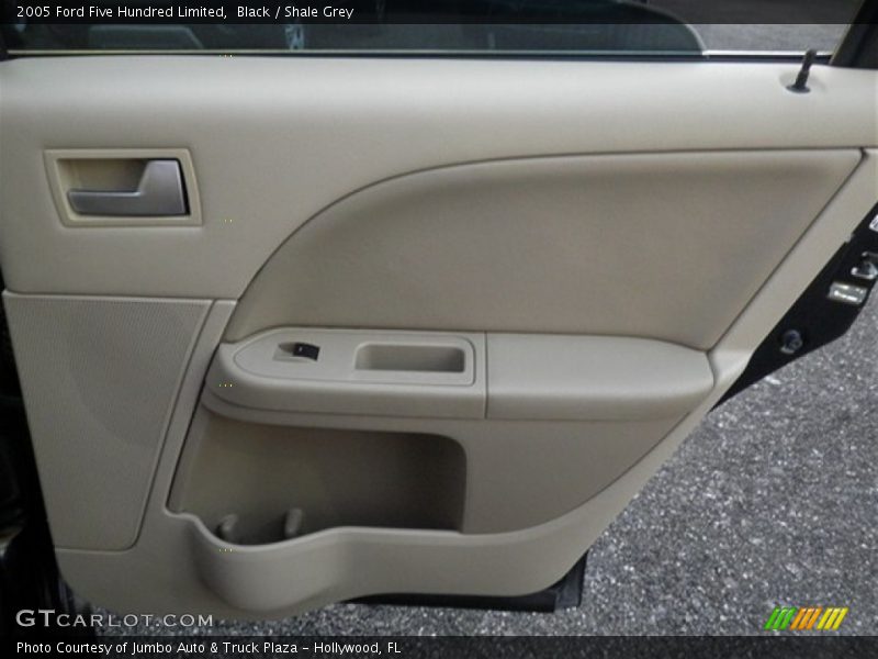 Black / Shale Grey 2005 Ford Five Hundred Limited