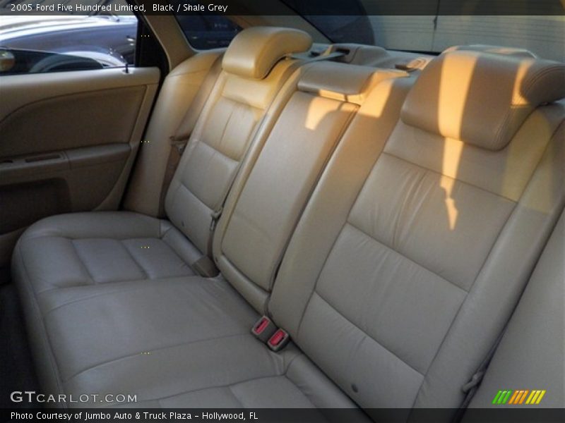 Black / Shale Grey 2005 Ford Five Hundred Limited