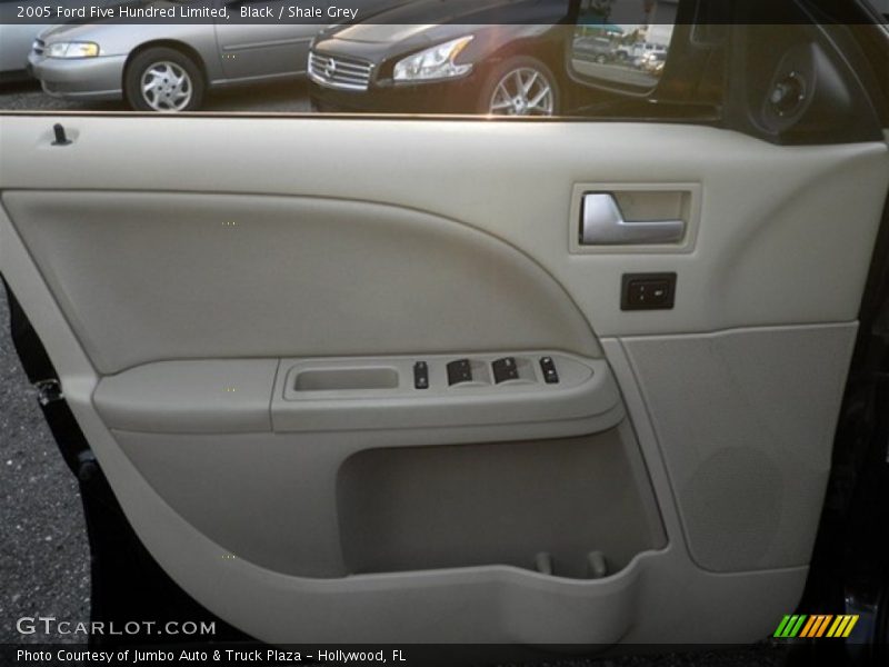 Black / Shale Grey 2005 Ford Five Hundred Limited