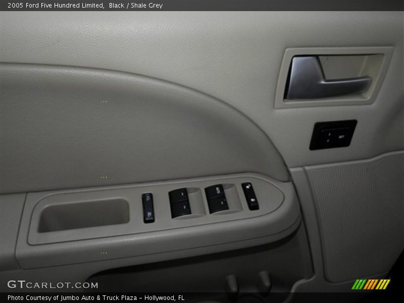 Black / Shale Grey 2005 Ford Five Hundred Limited