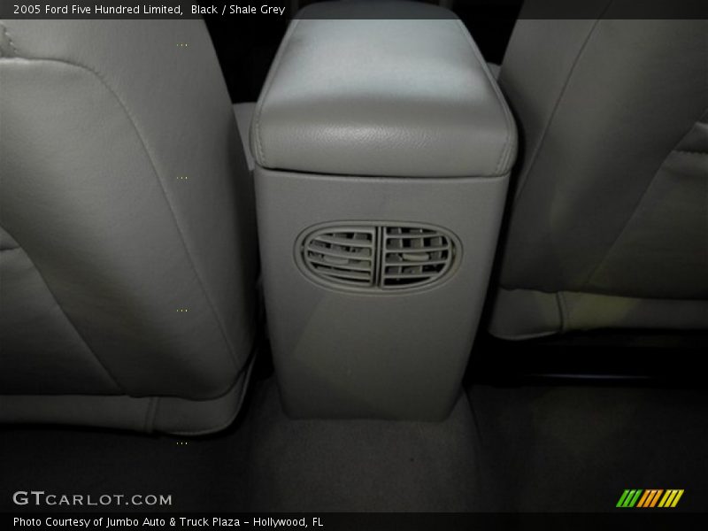 Black / Shale Grey 2005 Ford Five Hundred Limited