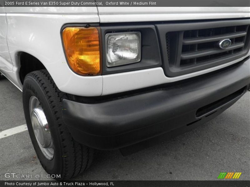 Oxford White / Medium Flint 2005 Ford E Series Van E350 Super Duty Commercial