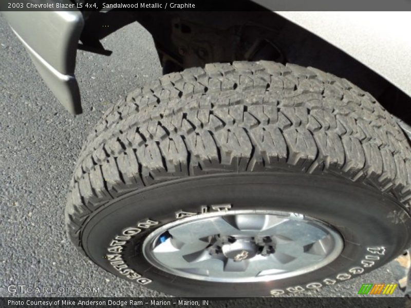 Sandalwood Metallic / Graphite 2003 Chevrolet Blazer LS 4x4