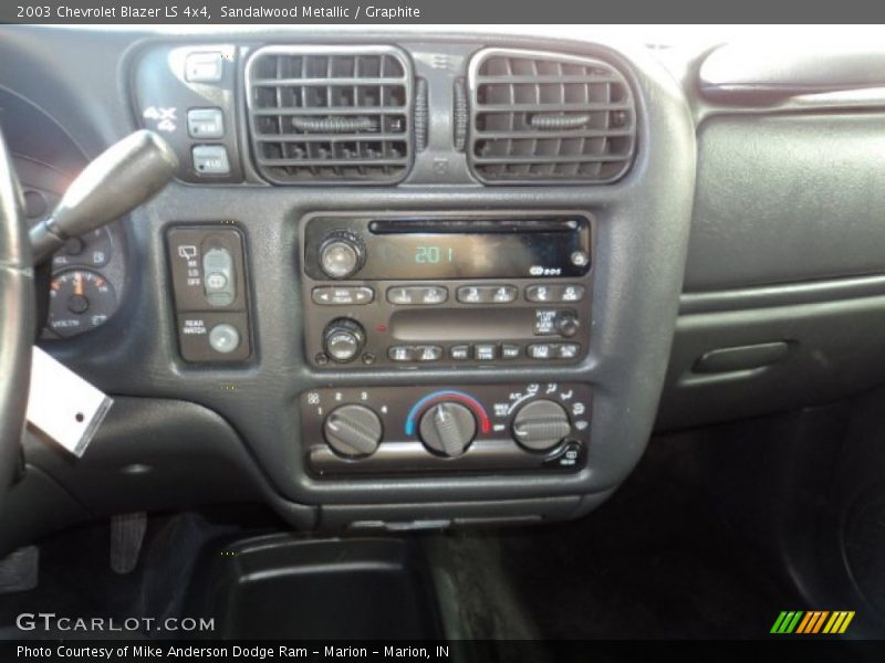 Sandalwood Metallic / Graphite 2003 Chevrolet Blazer LS 4x4