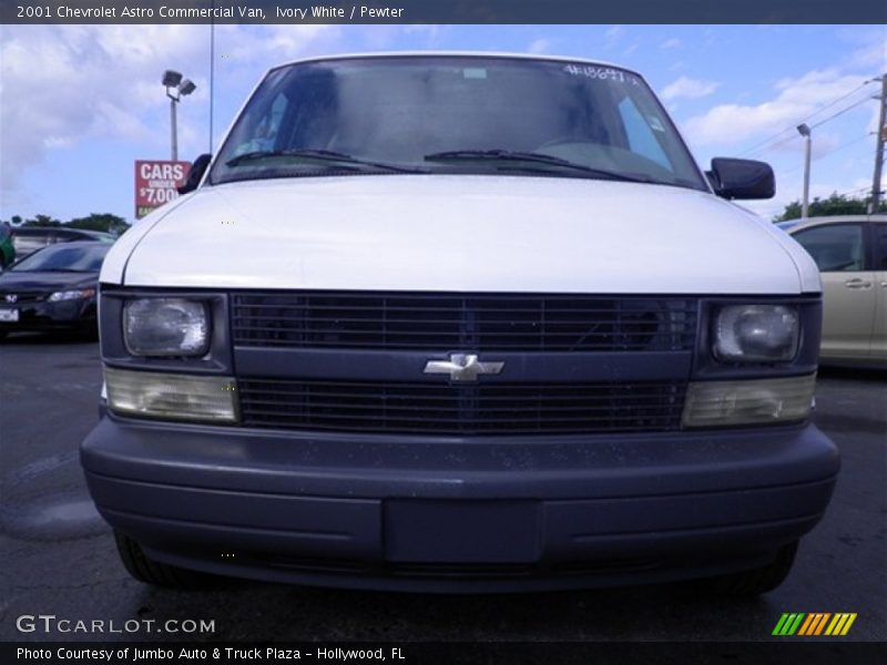 Ivory White / Pewter 2001 Chevrolet Astro Commercial Van