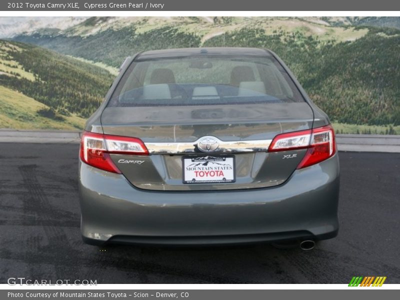 Cypress Green Pearl / Ivory 2012 Toyota Camry XLE