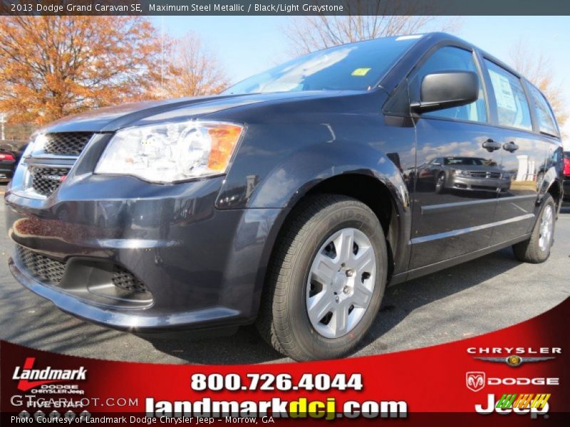 Maximum Steel Metallic / Black/Light Graystone 2013 Dodge Grand Caravan SE