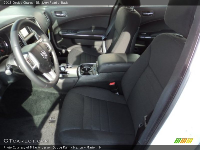 Ivory Pearl / Black 2013 Dodge Charger SE