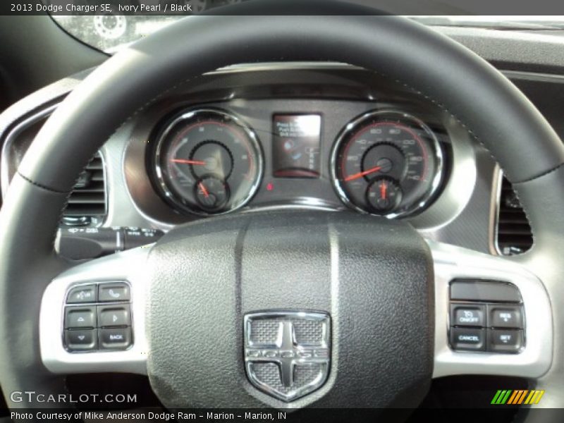 Ivory Pearl / Black 2013 Dodge Charger SE