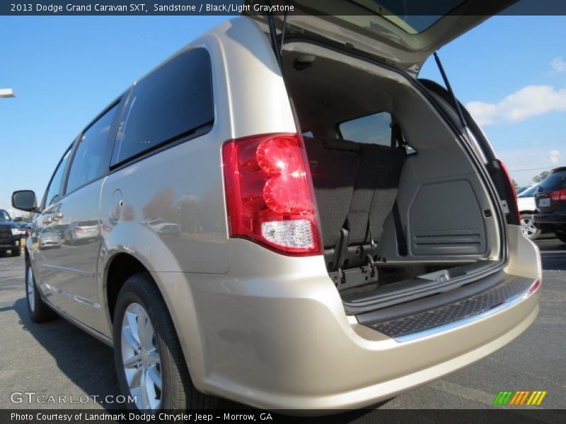 Sandstone / Black/Light Graystone 2013 Dodge Grand Caravan SXT