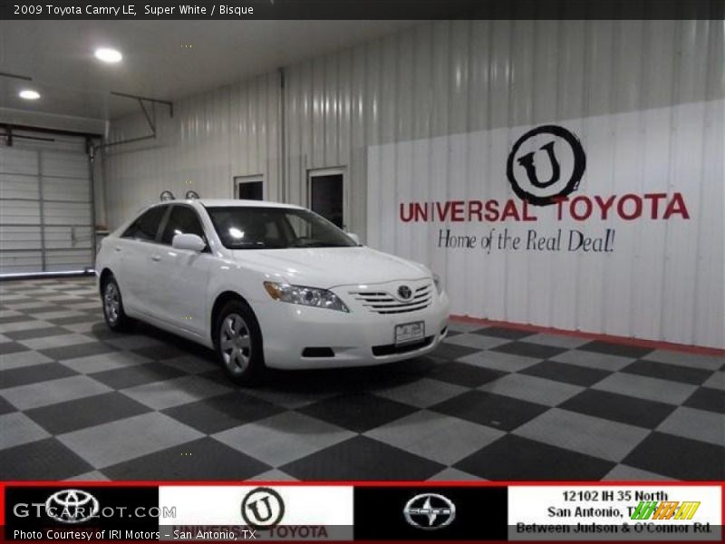 Super White / Bisque 2009 Toyota Camry LE