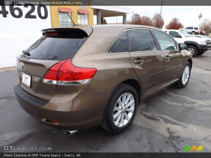 Sunset Bronze Mica / Ivory 2009 Toyota Venza I4