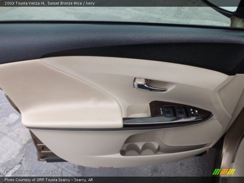 Sunset Bronze Mica / Ivory 2009 Toyota Venza I4