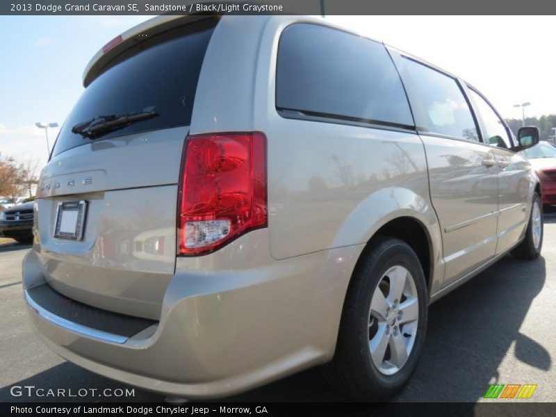 Sandstone / Black/Light Graystone 2013 Dodge Grand Caravan SE