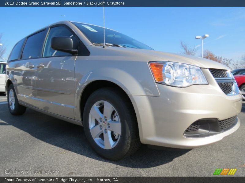 Sandstone / Black/Light Graystone 2013 Dodge Grand Caravan SE