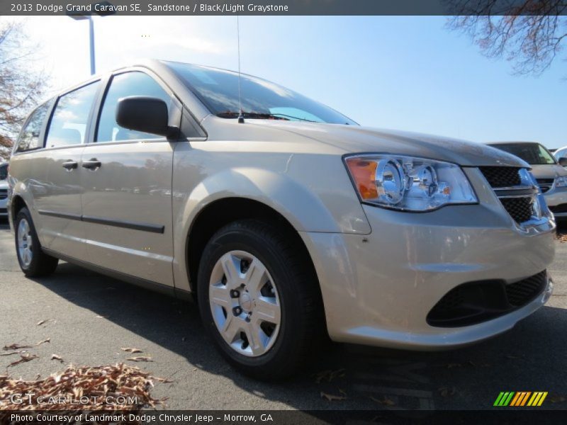 Sandstone / Black/Light Graystone 2013 Dodge Grand Caravan SE