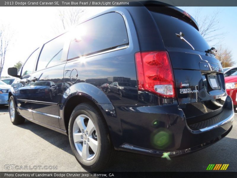 True Blue Pearl / Black/Light Graystone 2013 Dodge Grand Caravan SE