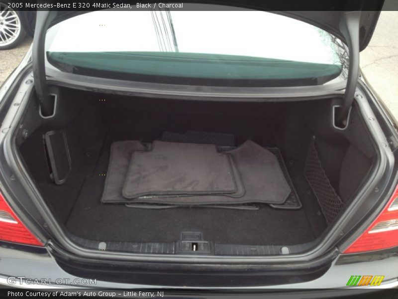 Black / Charcoal 2005 Mercedes-Benz E 320 4Matic Sedan