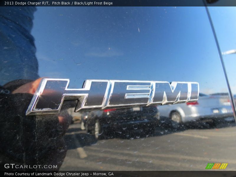 Pitch Black / Black/Light Frost Beige 2013 Dodge Charger R/T