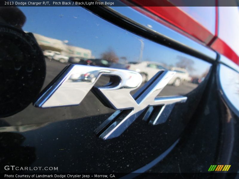 Pitch Black / Black/Light Frost Beige 2013 Dodge Charger R/T