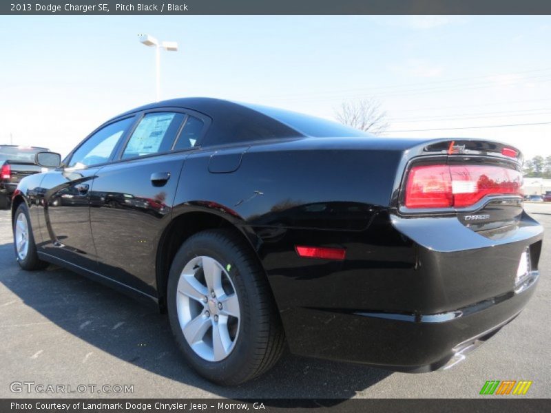 Pitch Black / Black 2013 Dodge Charger SE