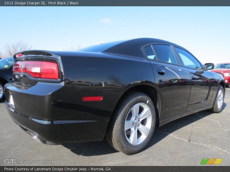 Pitch Black / Black 2013 Dodge Charger SE