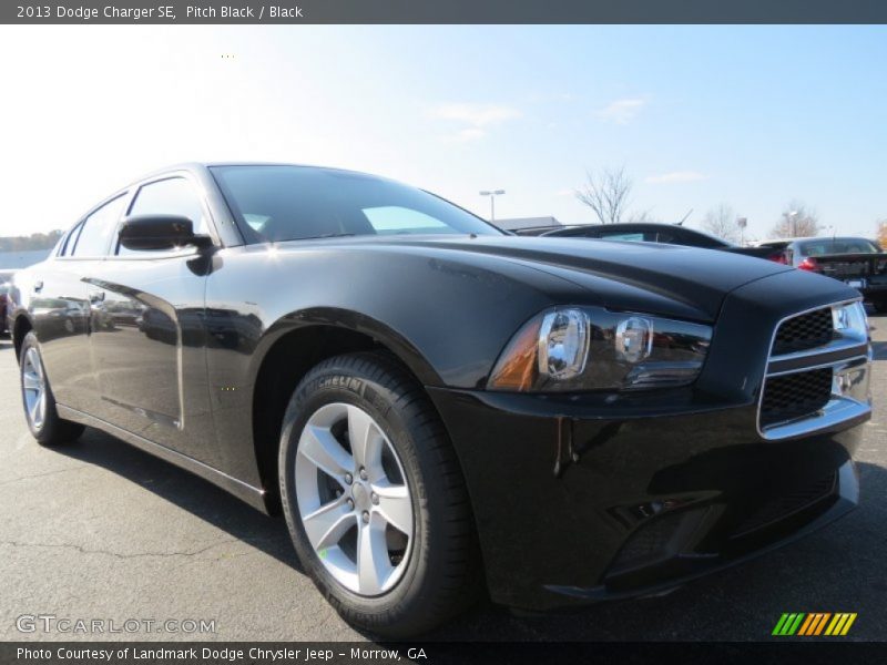 Pitch Black / Black 2013 Dodge Charger SE