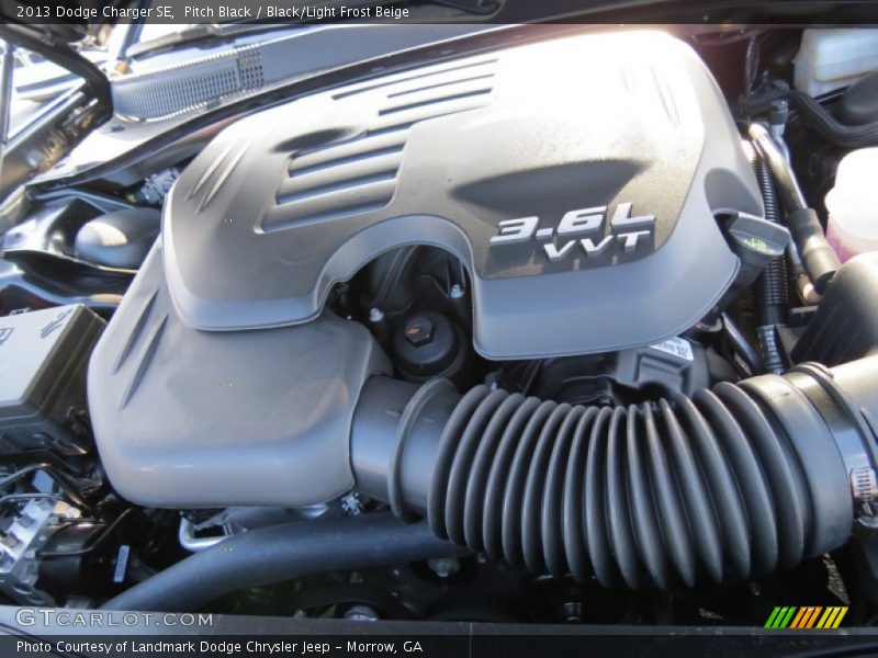 Pitch Black / Black/Light Frost Beige 2013 Dodge Charger SE