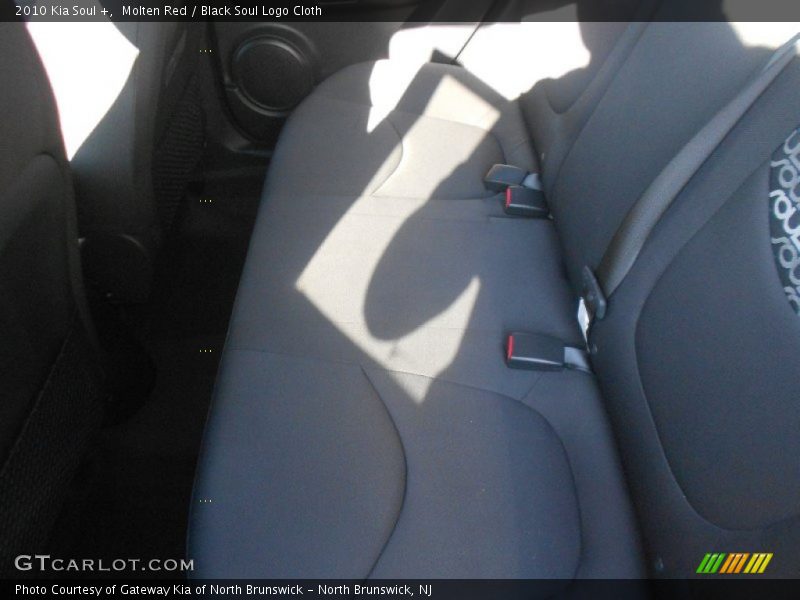 Molten Red / Black Soul Logo Cloth 2010 Kia Soul +