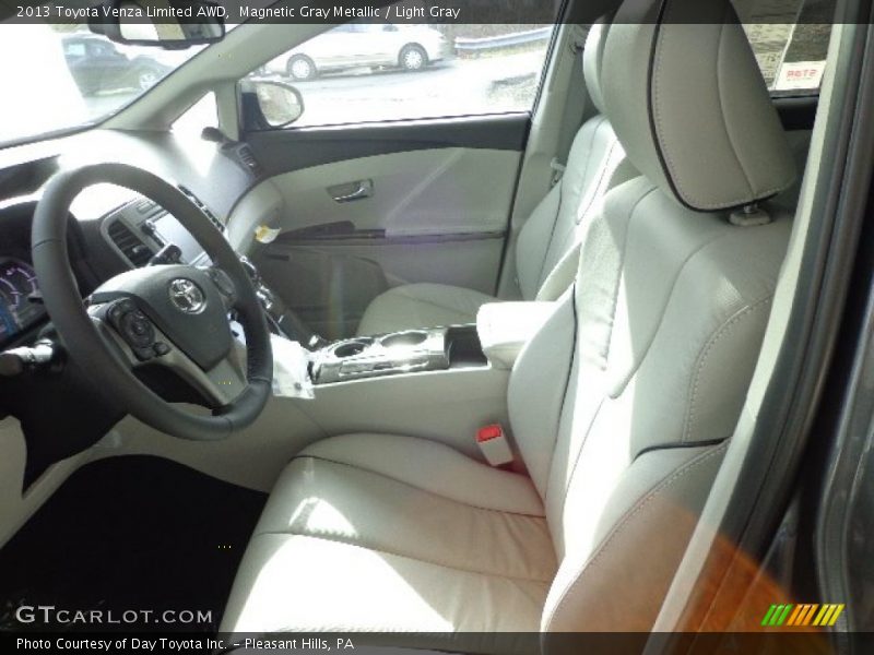 Magnetic Gray Metallic / Light Gray 2013 Toyota Venza Limited AWD