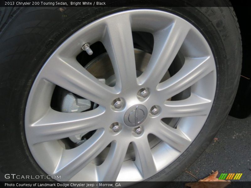 Bright White / Black 2013 Chrysler 200 Touring Sedan