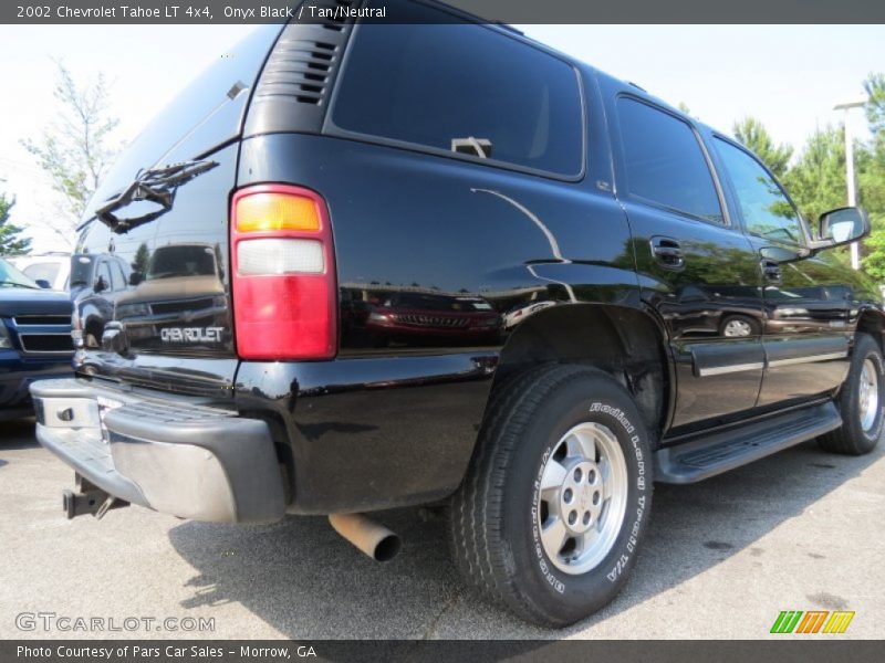 Onyx Black / Tan/Neutral 2002 Chevrolet Tahoe LT 4x4