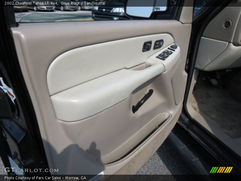 Onyx Black / Tan/Neutral 2002 Chevrolet Tahoe LT 4x4