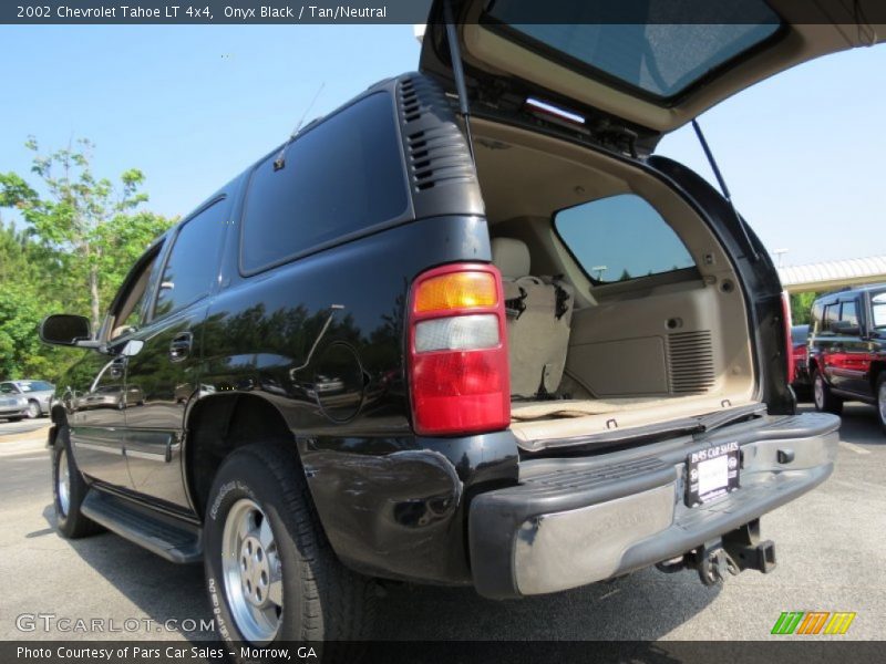 Onyx Black / Tan/Neutral 2002 Chevrolet Tahoe LT 4x4