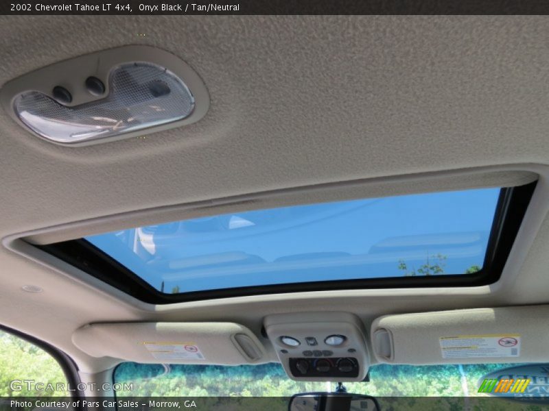 Onyx Black / Tan/Neutral 2002 Chevrolet Tahoe LT 4x4
