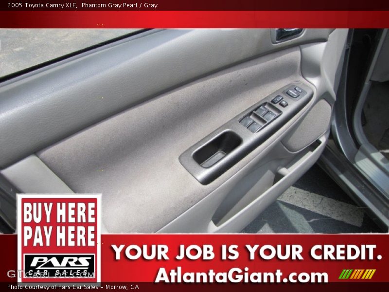 Phantom Gray Pearl / Gray 2005 Toyota Camry XLE
