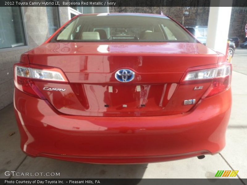 Barcelona Red Metallic / Ivory 2012 Toyota Camry Hybrid LE