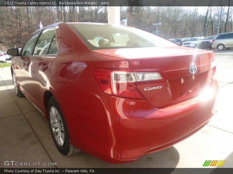 Barcelona Red Metallic / Ivory 2012 Toyota Camry Hybrid LE