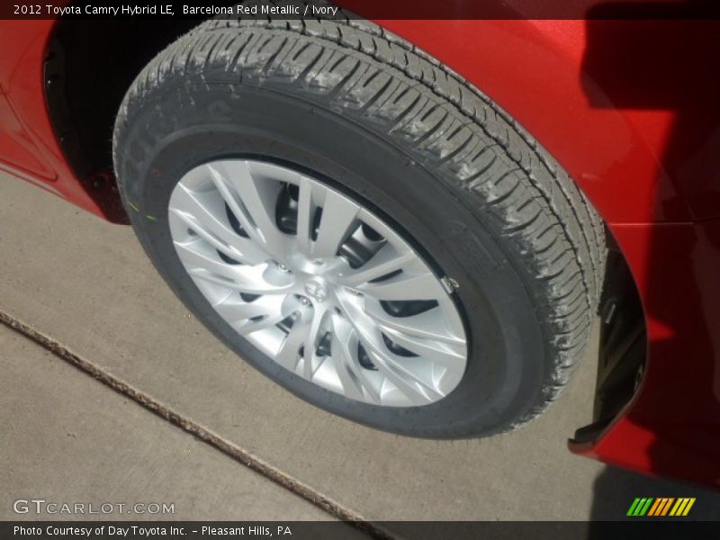 Barcelona Red Metallic / Ivory 2012 Toyota Camry Hybrid LE