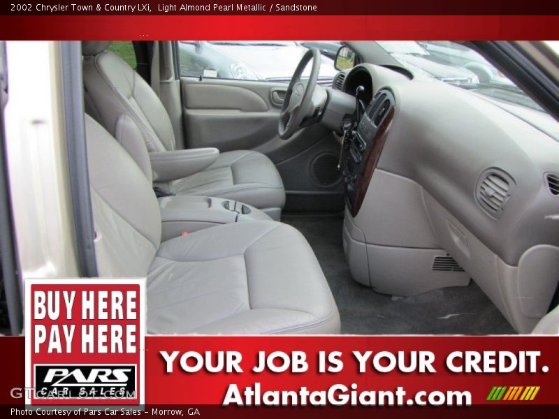 Light Almond Pearl Metallic / Sandstone 2002 Chrysler Town & Country LXi